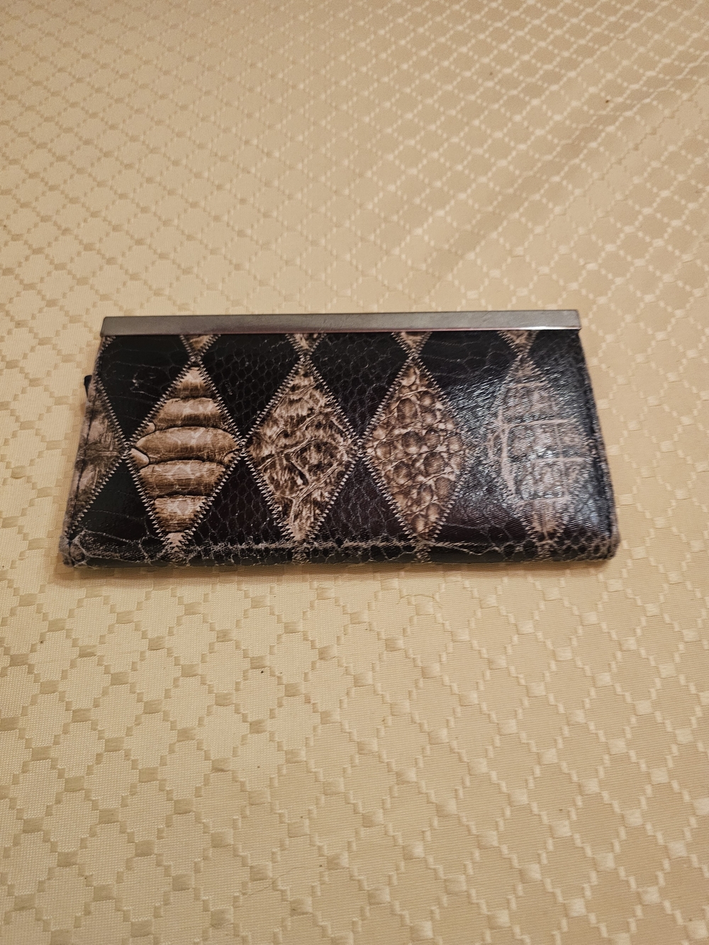 Mirror Mirror Snakeskin Women’s Black and Beige Patterned Wallet Clutch